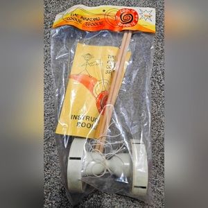 VINTAGE 1974 COOLIE SPOOLIE TOY CHINESE ASIAN Yo Yo